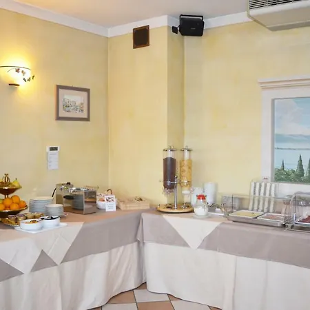 La Zerla Bed and Breakfast 4*